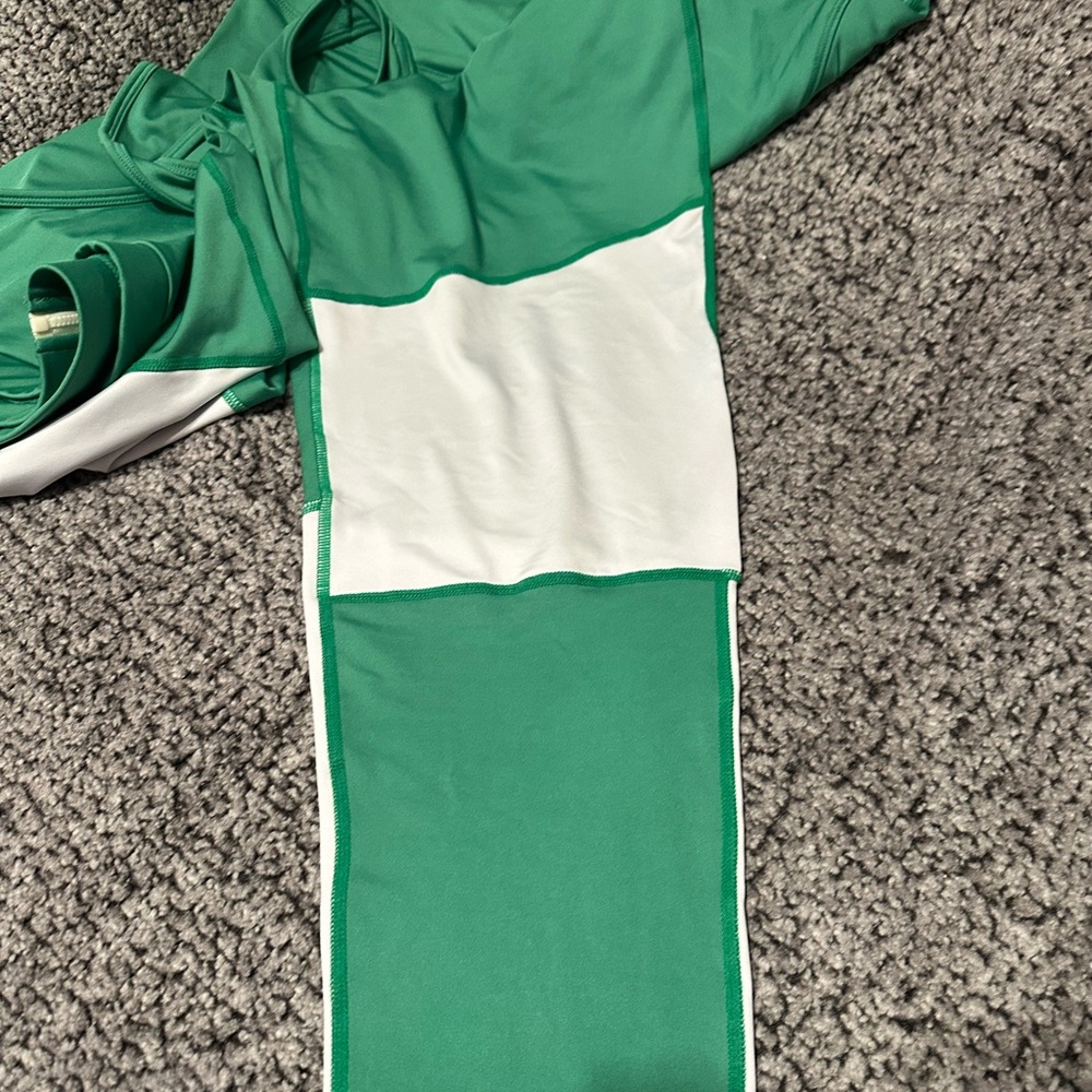NWOT Green and White Athletic Set - Picture 3 of 5
